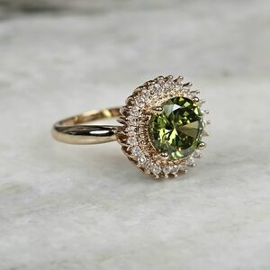 Moss Halo Statement Ring